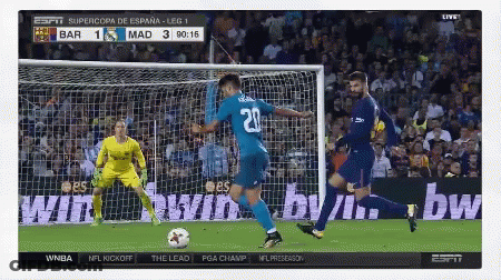 A Soccer Player With The Number 20 On His Jersey GIF