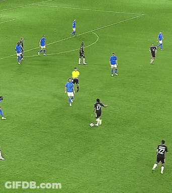 A Soccer Player With The Number 22 On The Back Of His Shirt GIF
