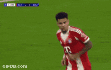 A Soccer Player With The Number 27 On The Back Of His Shirt GIF