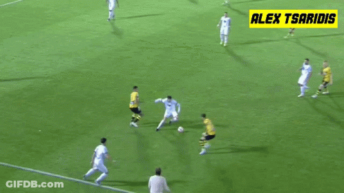 A Soccer Player With The Number 28 On His Back GIF