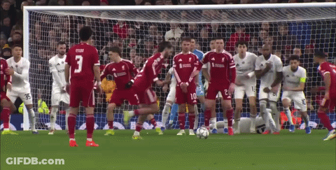 A Soccer Player With The Number 3 On Their Jersey GIF