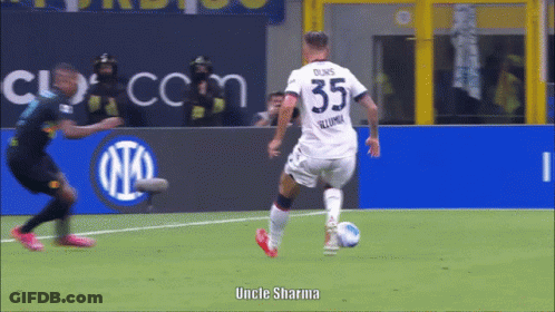 A Soccer Player With The Number 35 On Their Jersey GIF