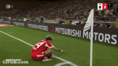 A Soccer Player With The Number 4 On The Back Of His Shirt GIF