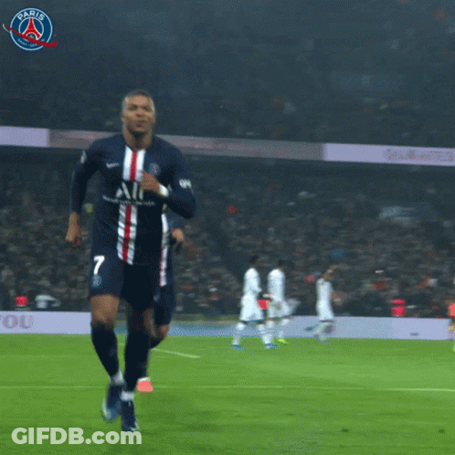 A Soccer Player With The Number 7 On His Shirt GIF