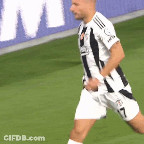 A Soccer Player With The Number 7 On The Shorts GIF