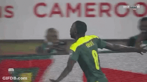 A Soccer Player With The Number 9 On His Jersey GIF