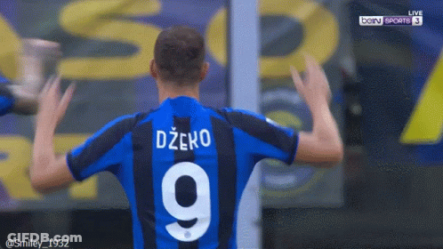 A Soccer Player With The Number 9 On His Shirt GIF