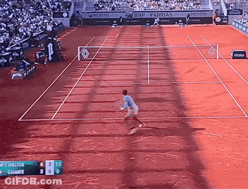 A Tennis Match Between Shelton And Gigante With A Score Of 3 To 0 GIF