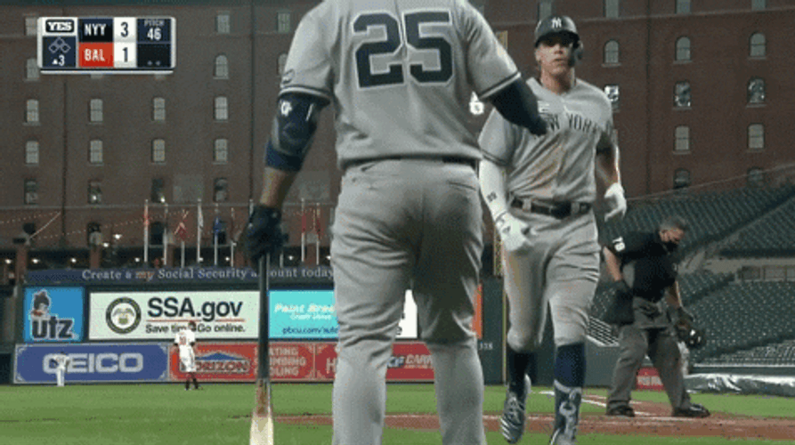 Aaron Judge Gleyber Torres Hug GIF