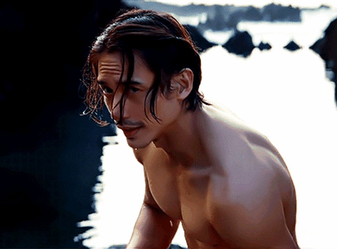 Acolyte Topless Qimir GIF