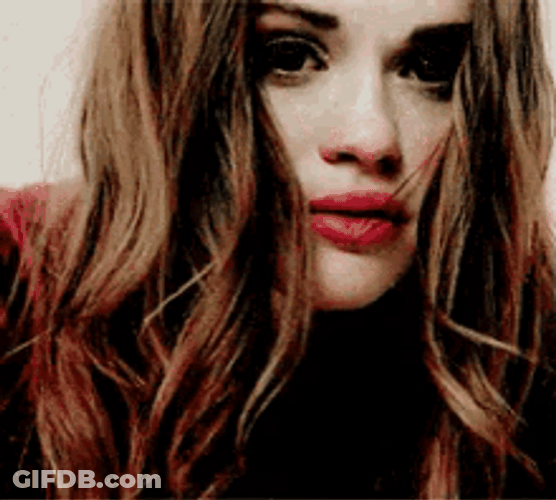 Actress Holland Roden Collecting Herself Realization GIF