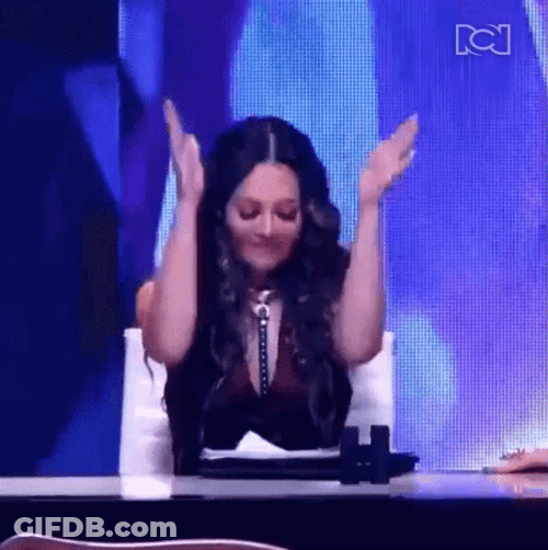 Actress Lina Tejeiro Aplausos GIF