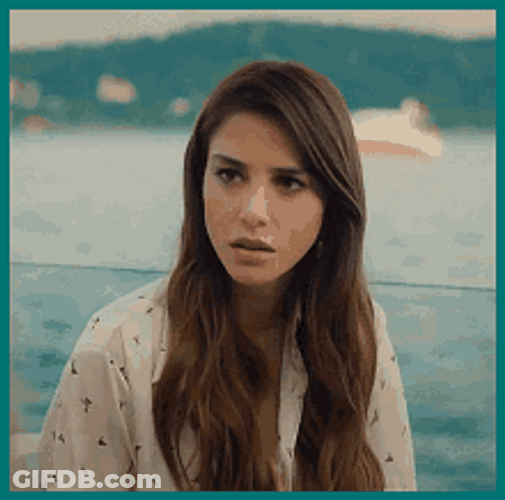 Actress Özge Gürel 2 Finger Sign GIF