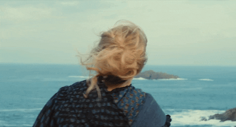 Adèle Haenel Turn Around GIF