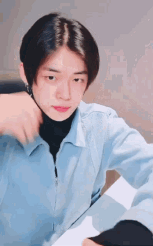 Air Hug Cute Kpop TXT Yeonjun Cuddle GIF