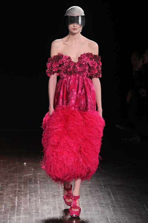 Alexander McQueen Fall Winter 2012 GIF