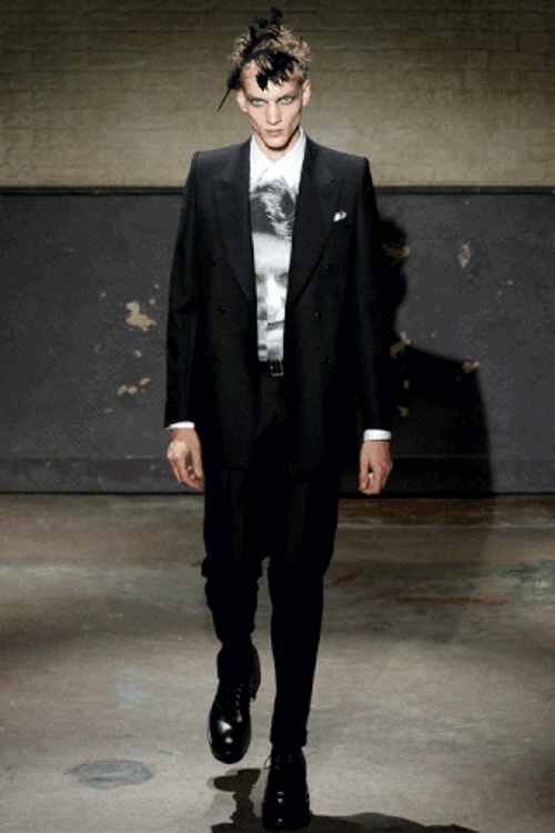 Alexander McQueen Men's Fall 2014 GIF