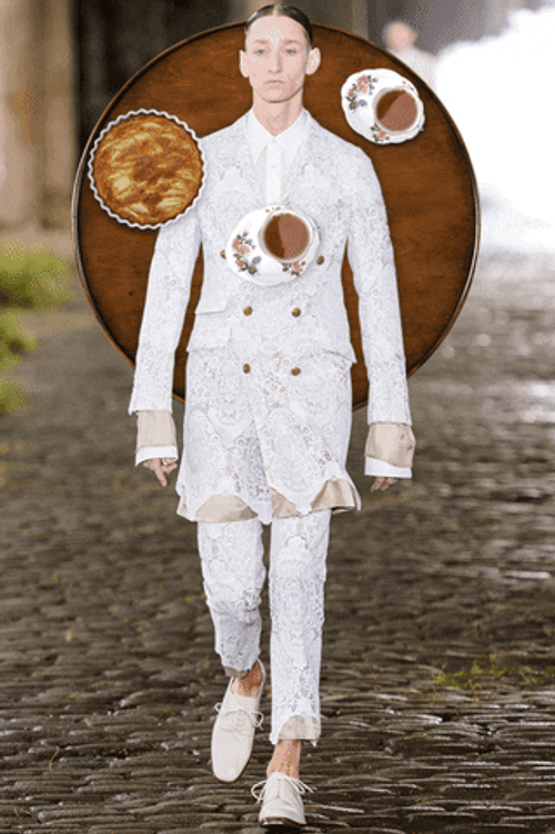 Alexander McQueen Men's Spring 2014 GIF