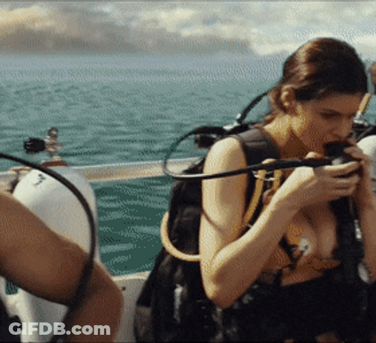 Alexandra Daddario Rampage GIF
