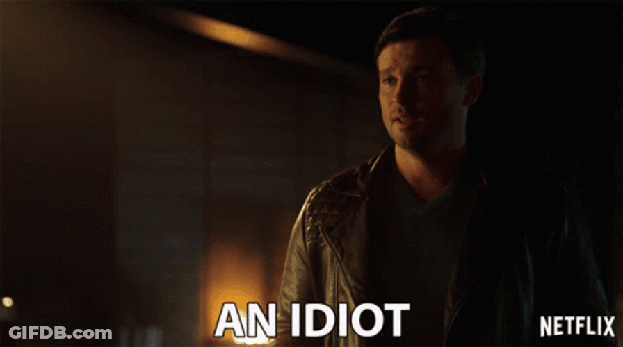 An Idiot Tom Welling GIF