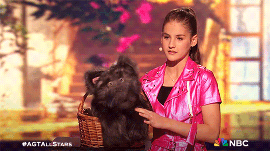 Ana-Maria Mărgean Buzz Your Girlfriend Woof GIF