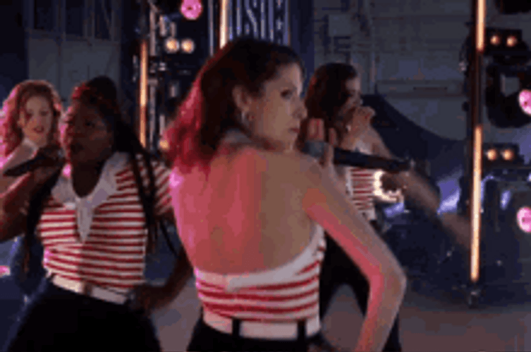 Anna Kendrick Bella Performance GIF