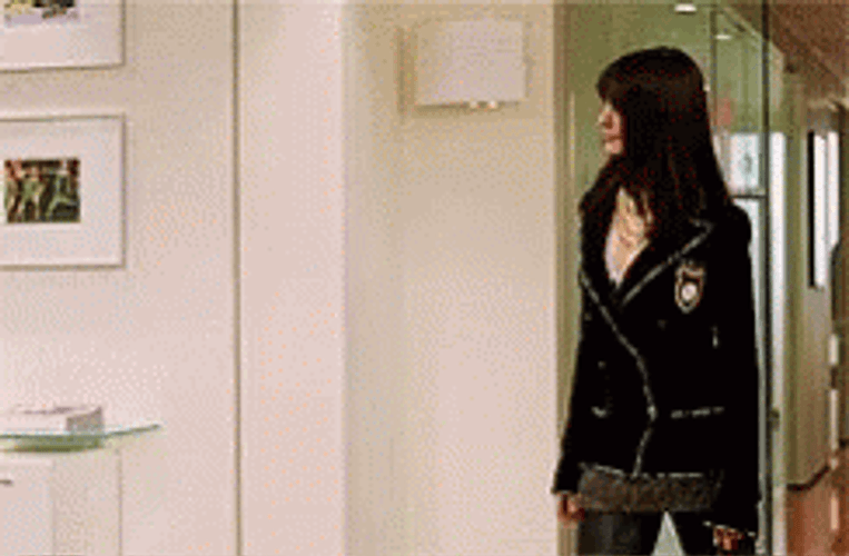 Anne Hathaway Flipping Hair GIF