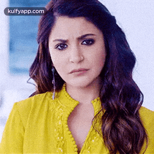Anushka Sharma.Gif GIF