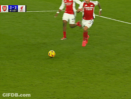 Arsenal Vs Liverpool 2-2 GIF