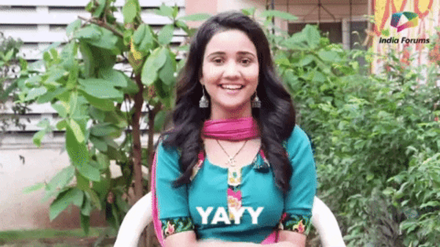 Ashi Singh Birthday Celebration GIF