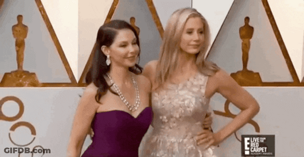 Ashley Judd Red Carpet Oscars GIF
