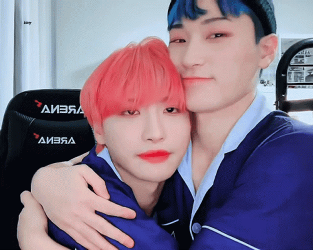 Ateez Seong Hwa And Choi San Hug GIF