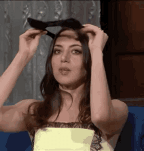 Aubrey Plaza Pose GIF