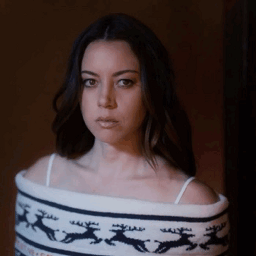 Aubrey Plaza Shoulder Dance GIF