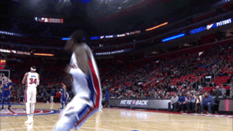 Ausar Thompson Bangs Head Against Wall GIF