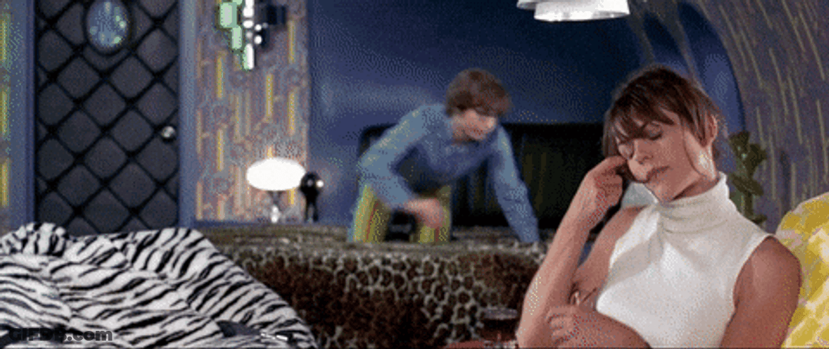 Austin Powers And Vanessa Kensington GIF