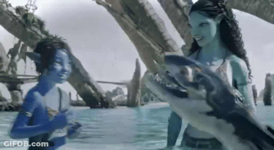 Avatar 2 Tsireya Swimming GIF