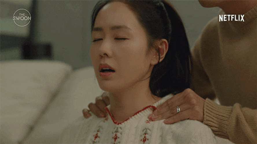 Back Massage Relax Son Ye Jin Thirty-Nine Korean Drama GIF