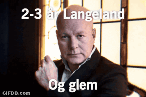 Bald Man In Suit Saying 2-3 A Langeland Og Glem GIF