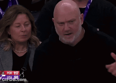 Bald Man With Beard In Front Of Screen Saying Por 117 GIF