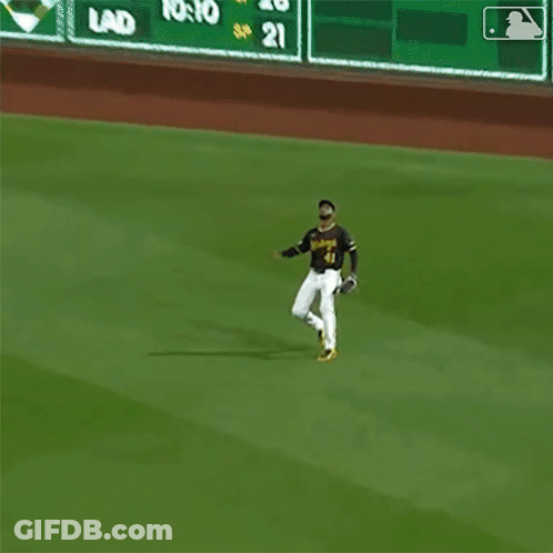 Baseball Player Number 21 Running On Field GIF