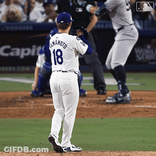Baseball Player Yamamoto On Back GIF