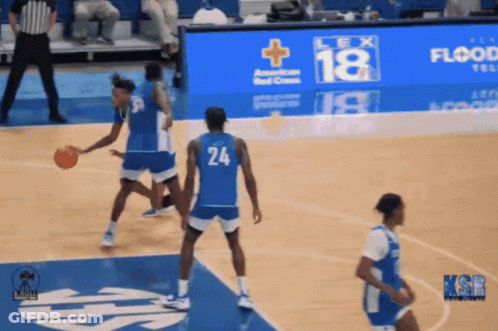 Basketball Game Between Lex And Florida GIF