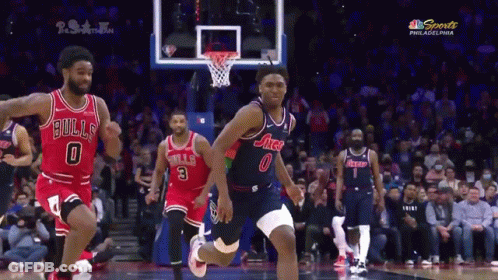 Basketball Game Bulls Vs Flyers GIF