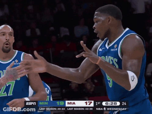 Basketball Game ESPN Score 17 To 17 GIF