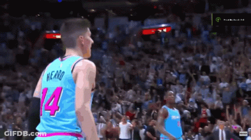 Basketball Player In Jersey Number 14 GIF