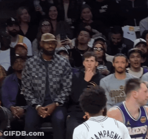 Basketball Player In White Jersey 'Campagni GIF