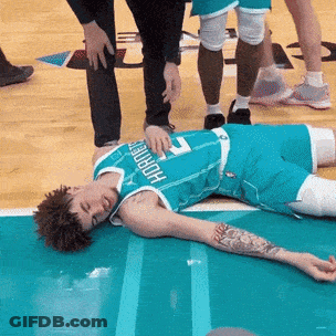 Basketball Player Number 7 GIF