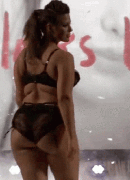 Bbw Modeling Walking GIF