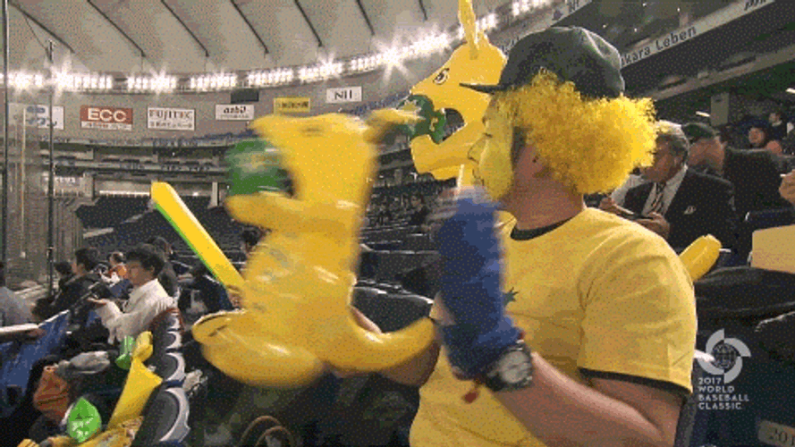 Beat La Fancs Applauding World Baseball Classic GIF